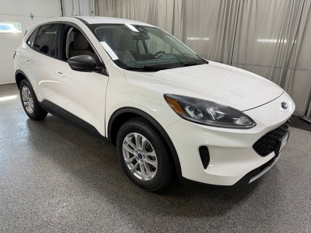 Used 2022 Ford Escape SE AWD/4WD image 3