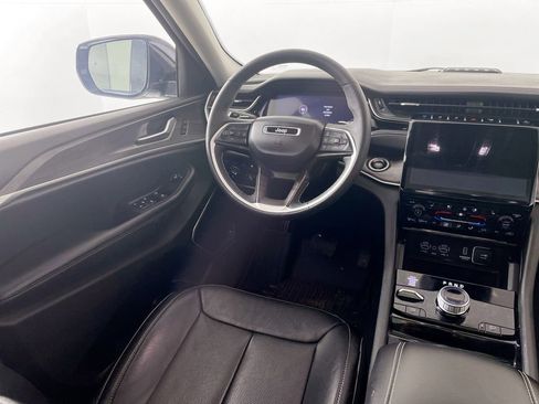 Used 2023 Jeep Grand Cherokee 4WD 4xe w/ Luxury Tech Group II image 37