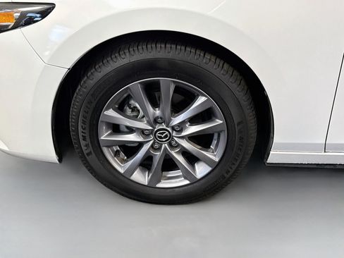 Used 2022 MAZDA MAZDA3 s FWD image 38