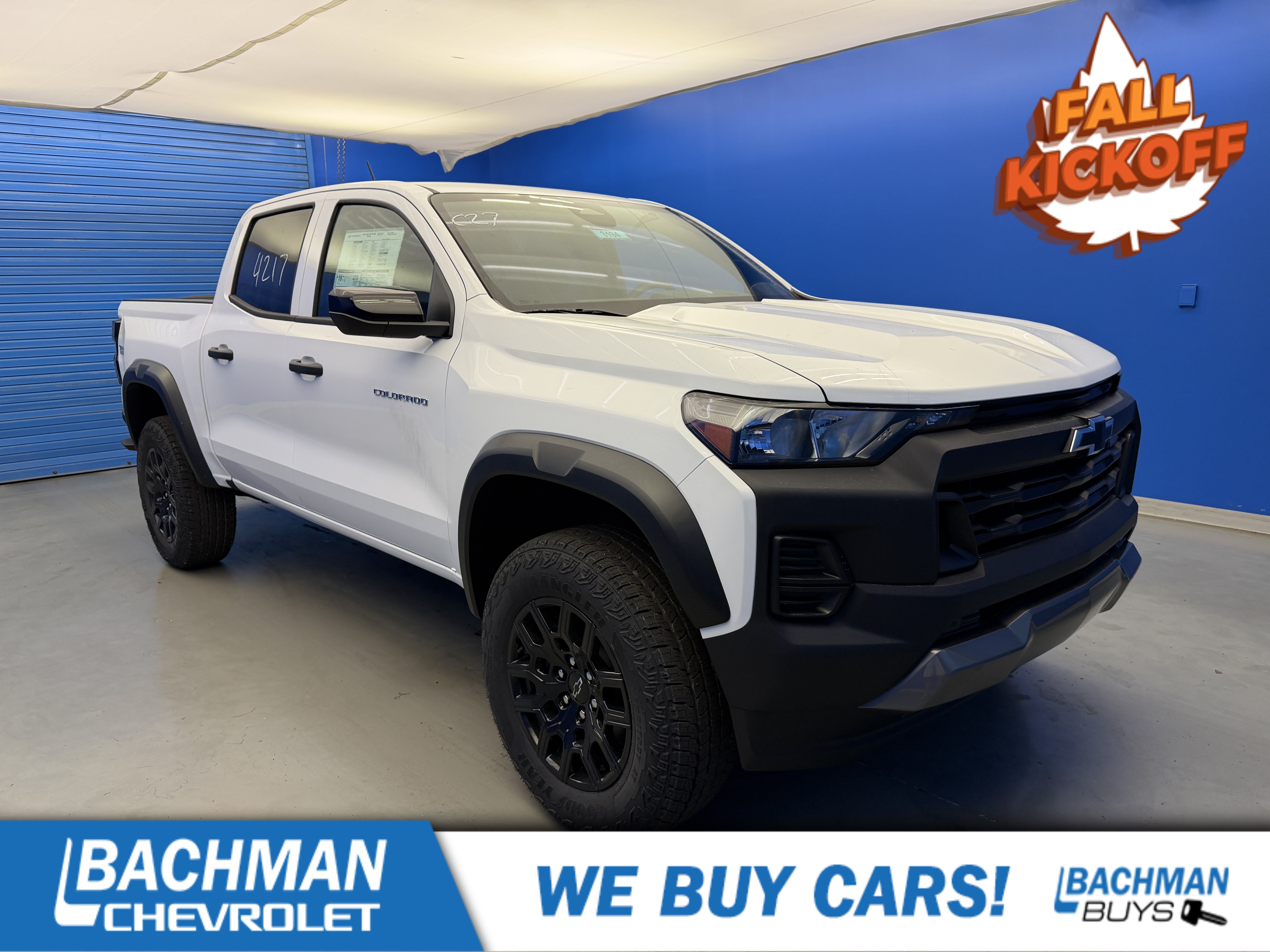 New 2026 Chevrolet Colorado Trail Boss AWD/4WD image 1
