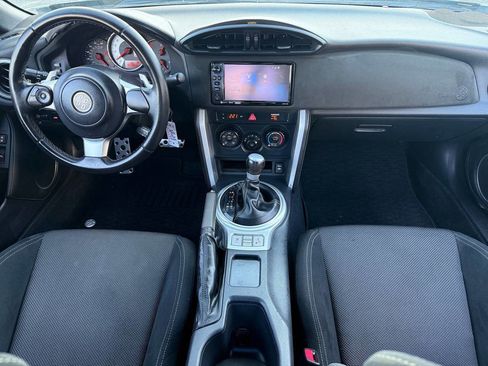 Used 2019 Toyota 86 image 15