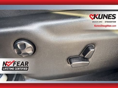 Used 2025 Dodge Durango R/T image 32