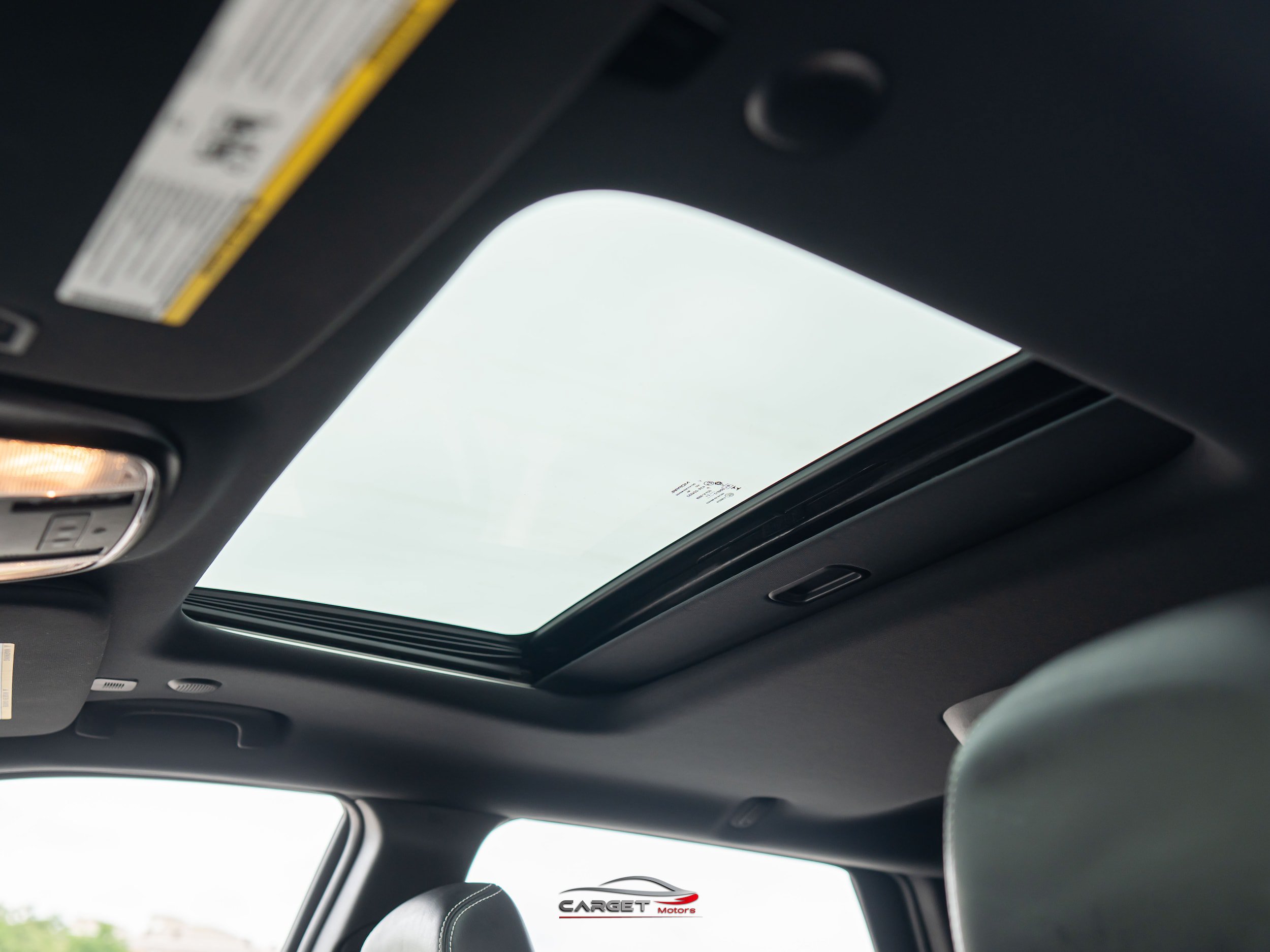 Used 2021 Dodge Durango SRT w/ Technology Group AWD/4WD image 42