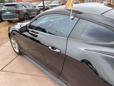 Used 2019 Ford Mustang Coupe image 14