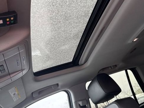 Used 2020 Chevrolet Tahoe LT image 2