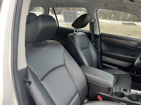 Used 2017 Subaru Outback 2.5i Limited image 39