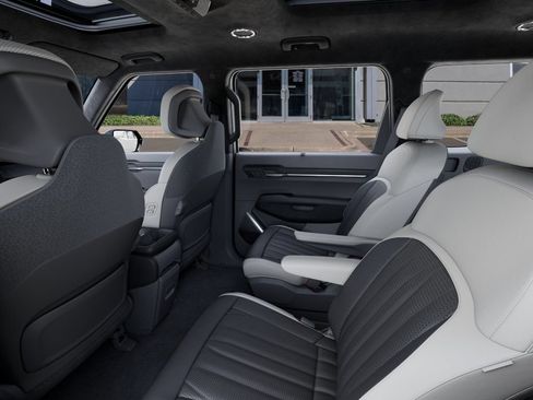 New 2026 Kia EV9 GT-Line AWD/4WD image 18