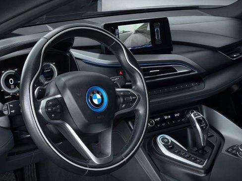 Used 2016 BMW i8 image 25