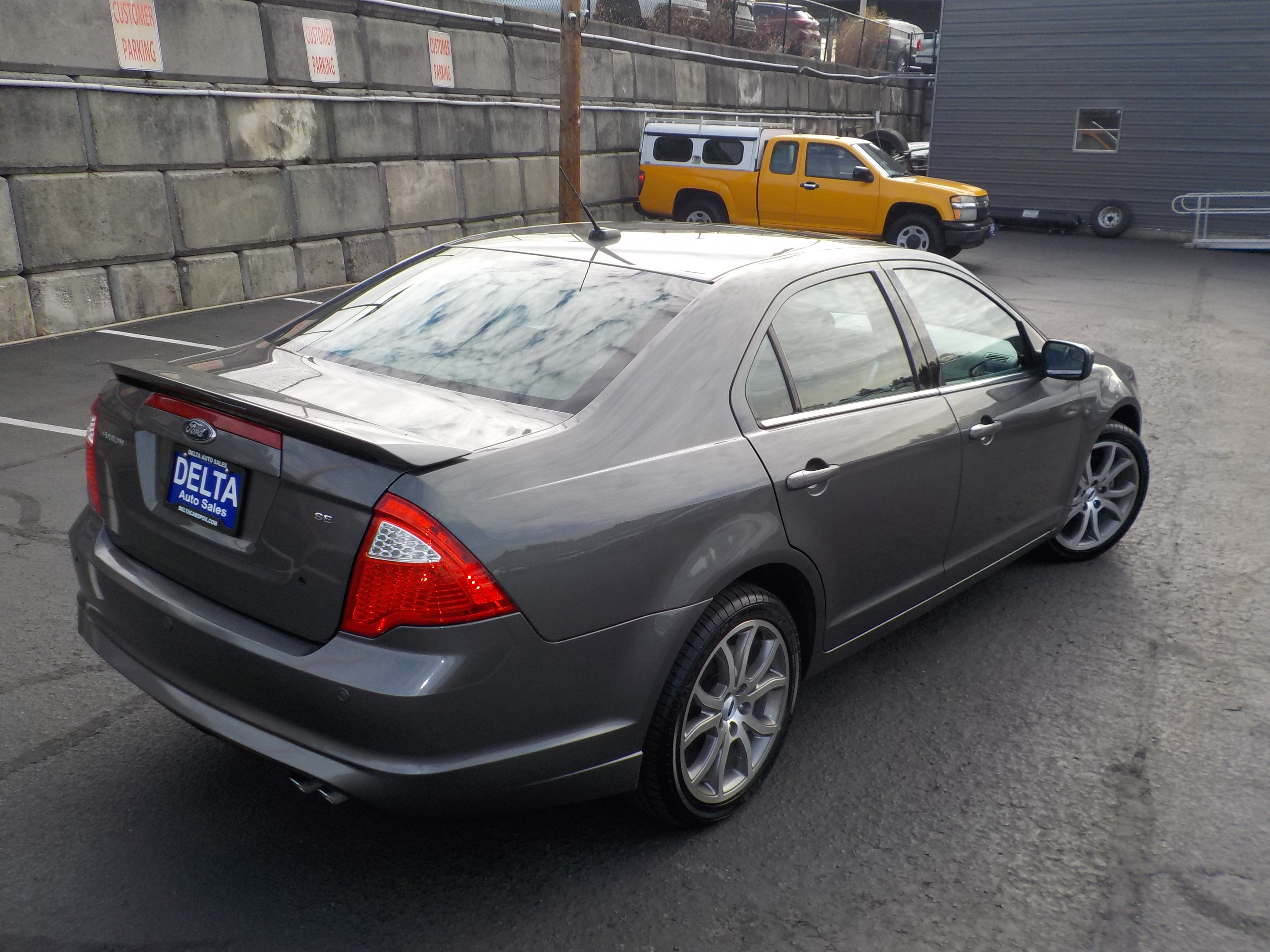 Used 2012 Ford Fusion SE FWD image 8