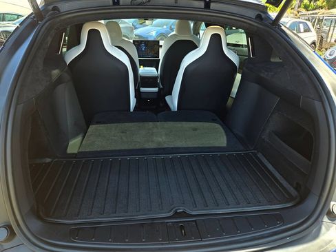 Used 2023 Tesla Model X AWD/4WD image 34