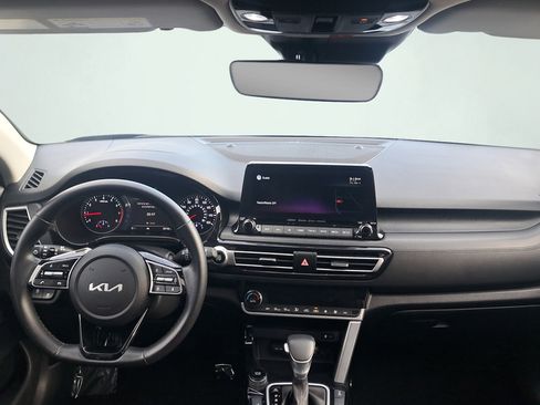 Used 2022 Kia Seltos SX w/ Sunroof Package AWD/4WD image 17