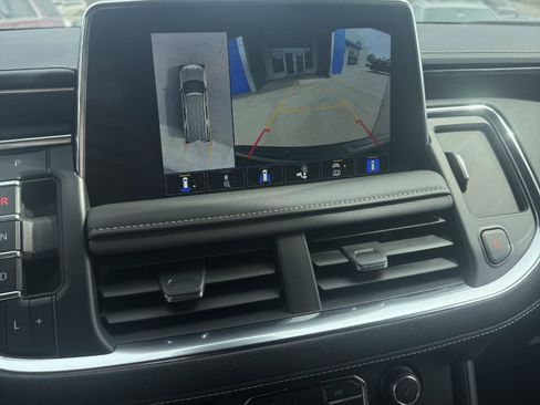 Used 2024 Chevrolet Suburban Premier w/ Premium Package 2 image 9