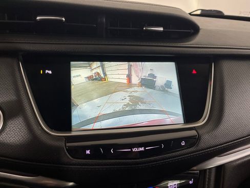 Used 2018 Cadillac XT5 Luxury image 41