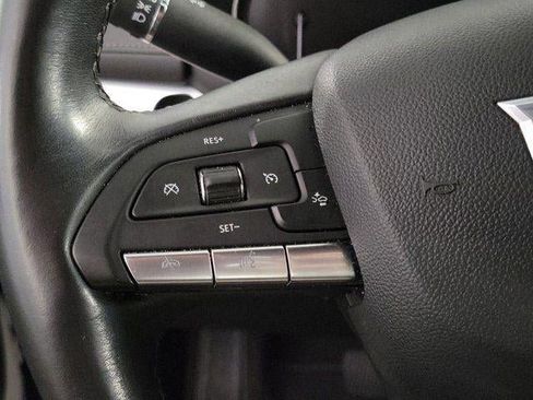 Certified 2023 Cadillac XT4 Premium Luxury FWD image 19