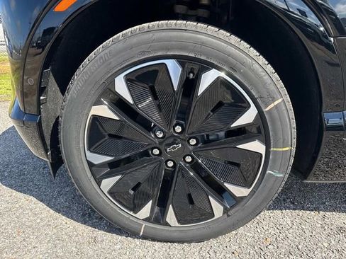 New 2025 Chevrolet Blazer EV RS w/ Super Cruise Package image 3