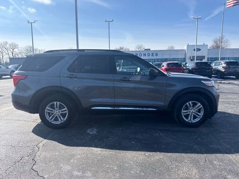 Used 2023 Ford Explorer XLT w/ Equipment Group 202A image 6