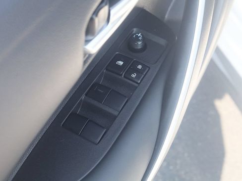 Used 2025 Toyota Corolla SE FWD image 29