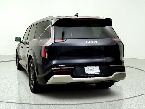 Used 2026 Kia EV9 Land AWD/4WD image 6