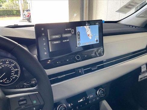 New 2026 Mitsubishi Outlander SE image 7