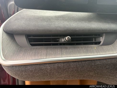 Used 2022 Lucid Air Grand Touring image 11