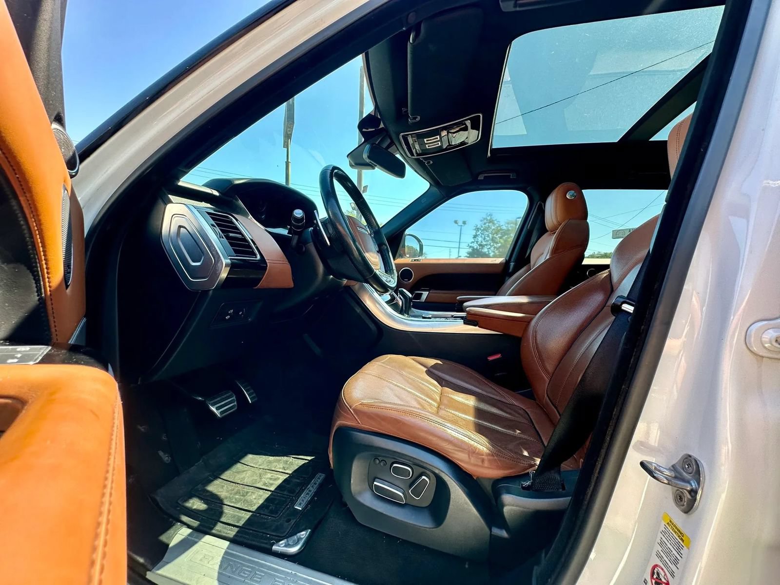 Used 2015 Land Rover Range Rover Sport HSE AWD/4WD image 5