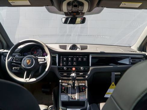 New 2026 Porsche Macan image 20