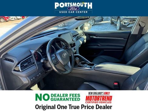 Used 2024 Toyota Camry LE image 4