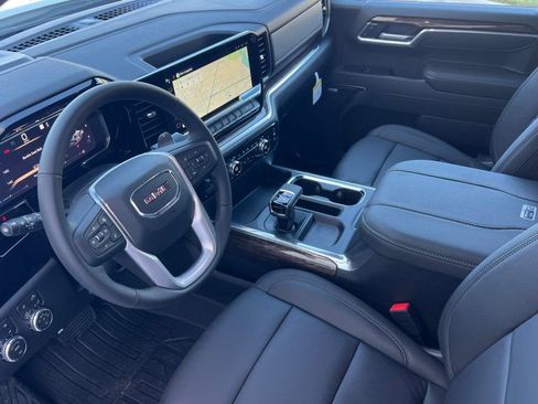 New 2026 GMC Sierra 1500 Elevation w/ Elevation Premium Package AWD/4WD image 7