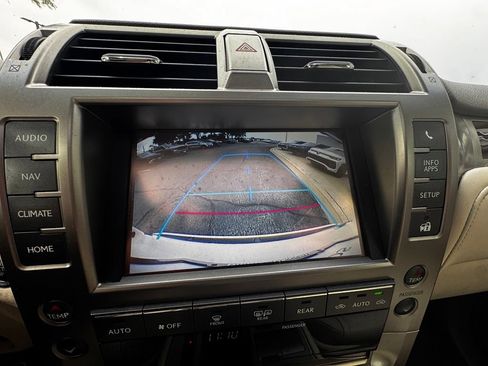 Used 2014 Lexus GX 460 w/ Premium Package AWD/4WD image 10