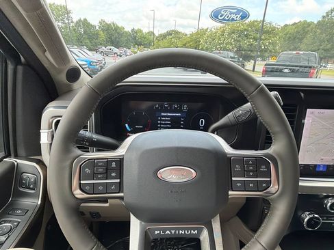 New 2026 Ford F250 Platinum w/ Platinum Plus Package AWD/4WD image 7