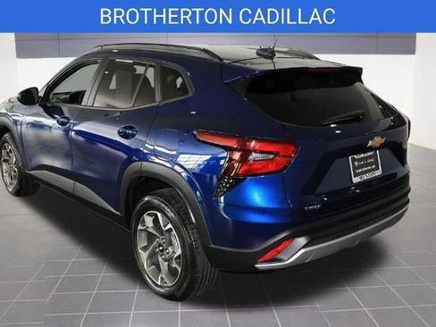 Certified 2024 Chevrolet Trax LT w/ Driver Confidence Package FWD image 4