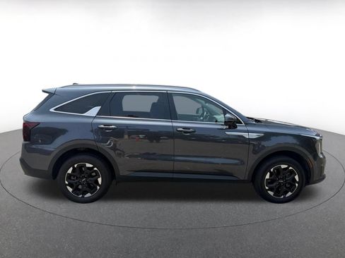 Used 2024 Kia Sorento S AWD/4WD image 16