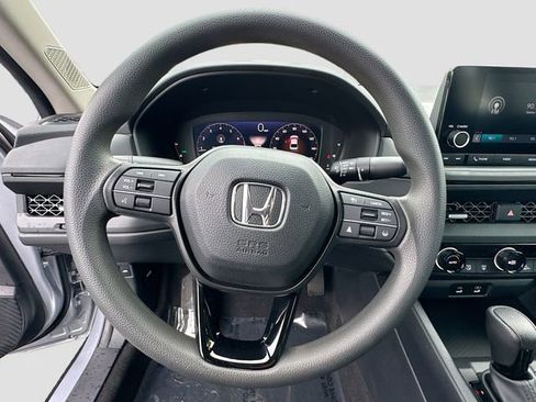 Certified 2023 Honda Accord EX image 13