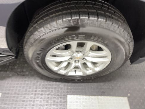 Used 2024 Chevrolet Tahoe LT AWD/4WD image 27