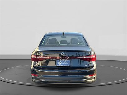 Certified 2025 Volkswagen Jetta SE w/ Sunroof Package