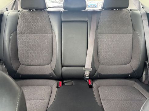 Used 2025 Kia Seltos S image 39