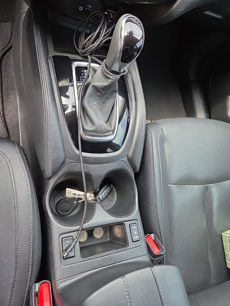 Used 2018 Nissan Rogue SL FWD image 11