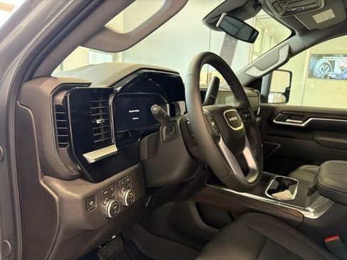New 2026 GMC Sierra 2500 SLT w/ SLT Convenience Package AWD/4WD image 21