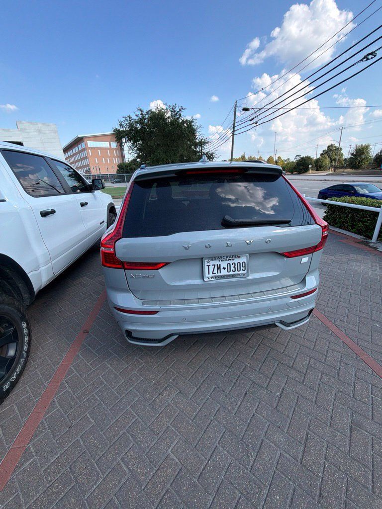 Used 2024 Volvo XC60 T8 Ultimate w/ Protection Package Premier AWD/4WD image 12