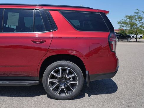 Used 2022 Chevrolet Tahoe RST w/ Luxury Package AWD/4WD image 12