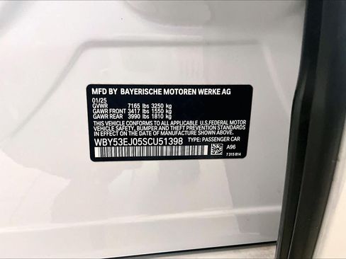Used 2025 BMW i7 xDrive60 AWD/4WD image 31