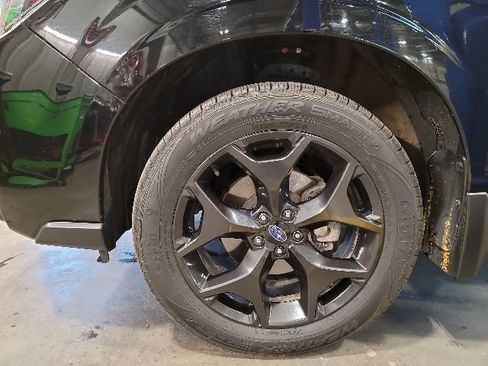 Used 2018 Subaru Forester 2.5i Premium AWD/4WD image 11