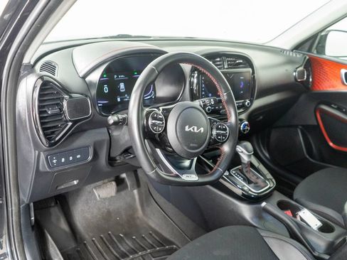 Used 2023 Kia Soul GT-Line FWD image 14