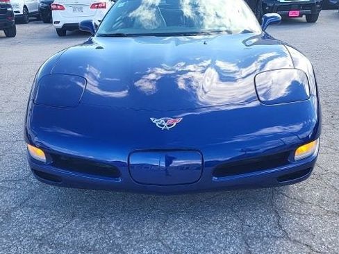 Used 2004 Chevrolet Corvette Convertible w/ Preferred Equipment Group image 14