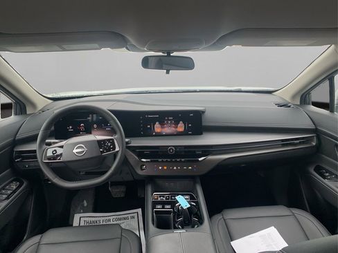 Certified 2025 Nissan Murano SV image 26