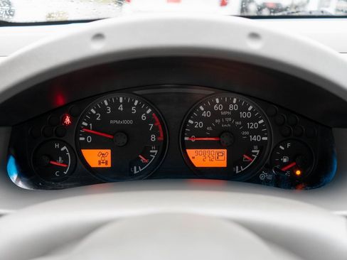 Used 2018 Nissan Frontier SV image 20