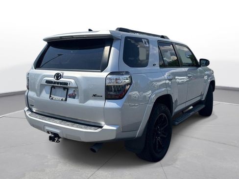 Used 2022 Toyota 4Runner SR5 Premium w/ Moonroof Package AWD/4WD image 6