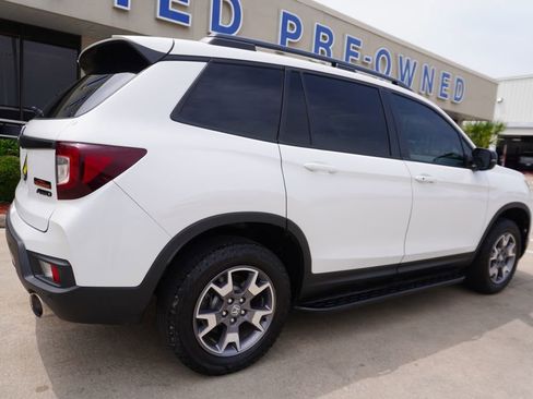 Used 2023 Honda Passport TrailSport image 6