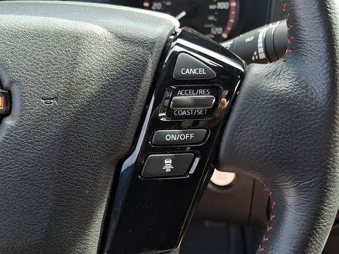 Used 2022 Nissan Frontier PRO-4X w/ Technology Package image 23