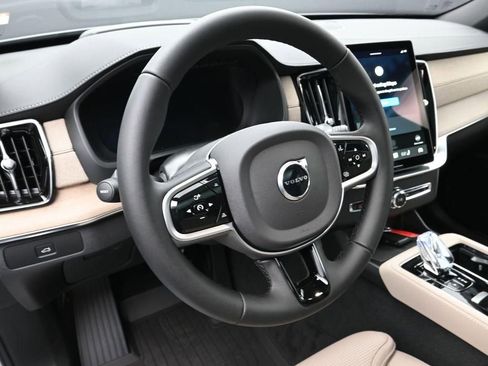 New 2026 Volvo XC90 B6 Ultra w/ Protection Package Premier AWD/4WD image 12